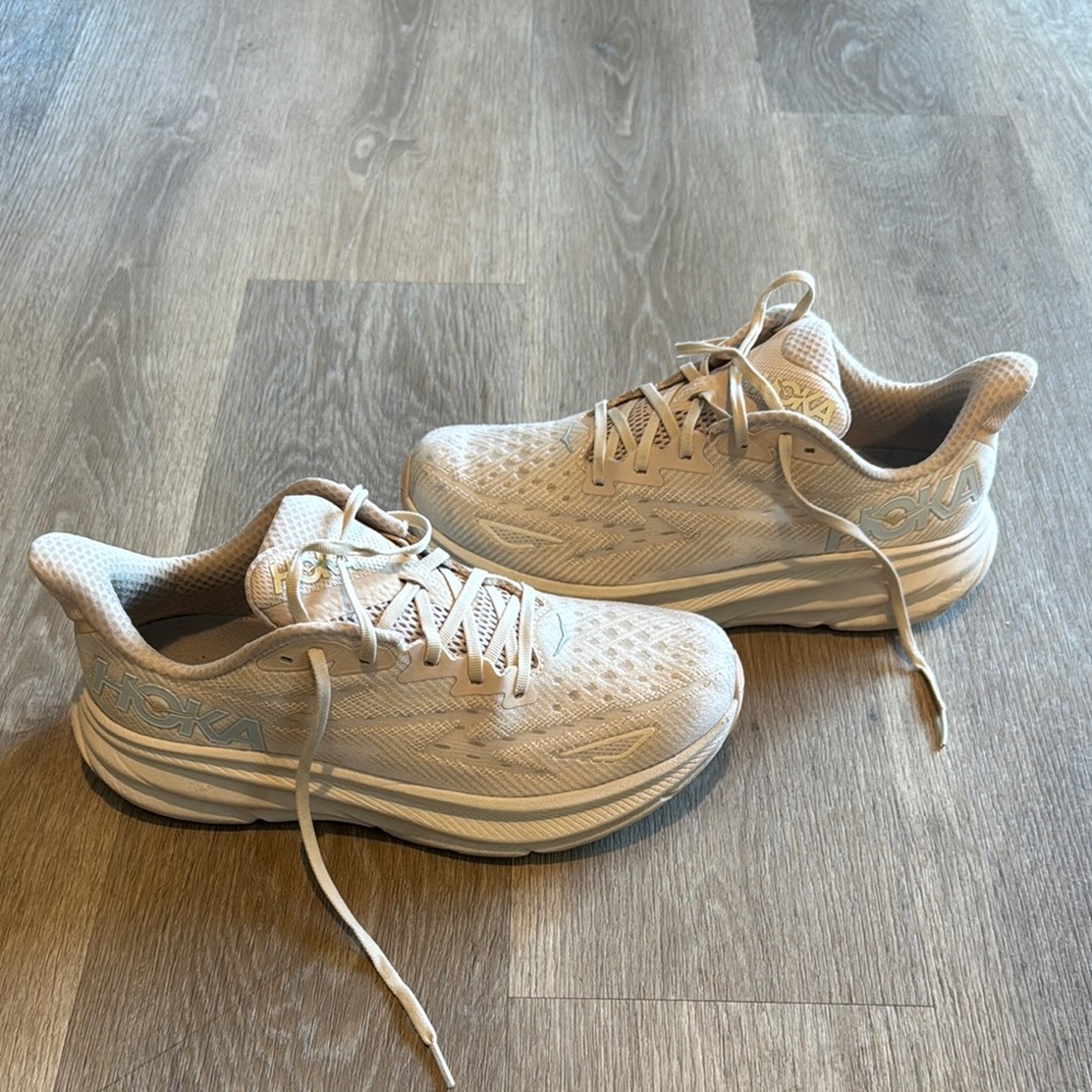 Hoka Men's Clifton 9
